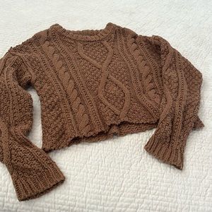 Free People Cropped Cable knit Sweater Sz L Excellent condition!! Camel color